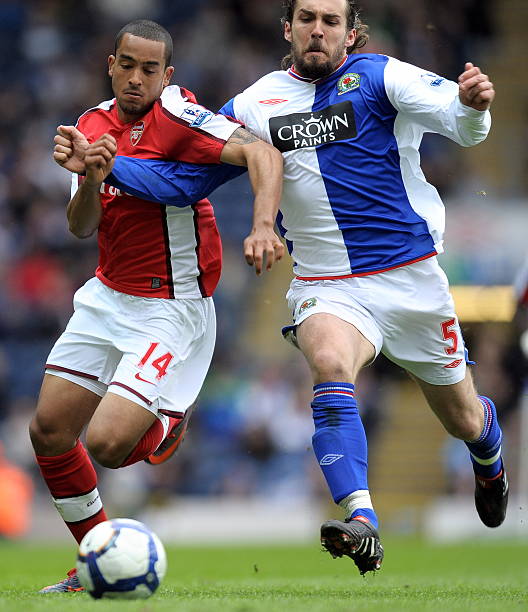 整个赛季奠 整个赛季奠