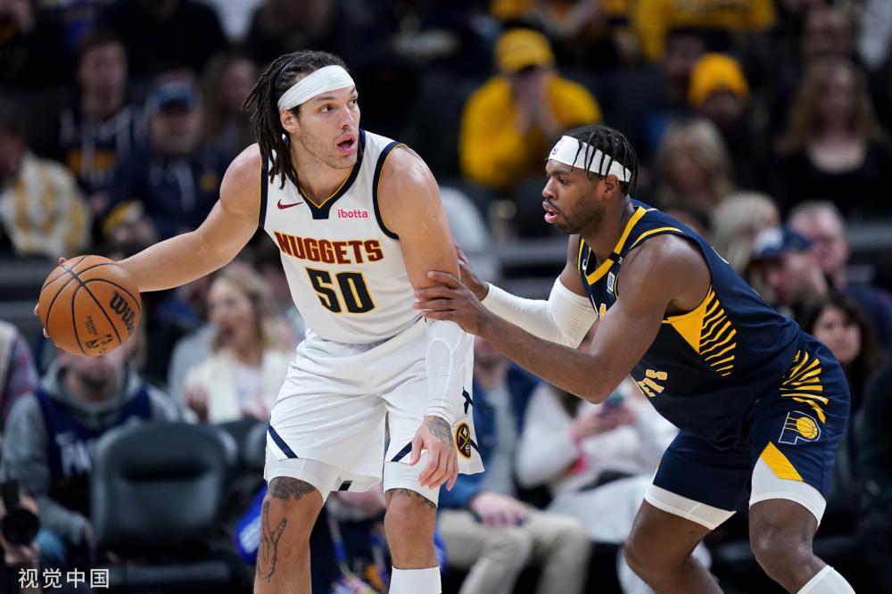 他播放了一 他播放了一